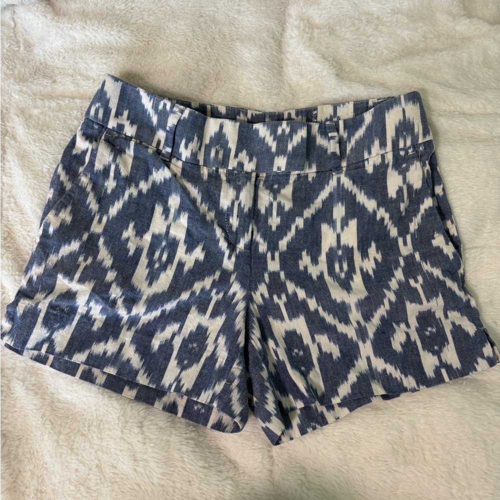 LOFT Blue and White Ikat Print Bermuda Full Cotton Natural Fiber Short Pockets